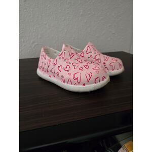 TOMS Kids Girls Alpargata Mallow Molded Trainers in a pink heart print.